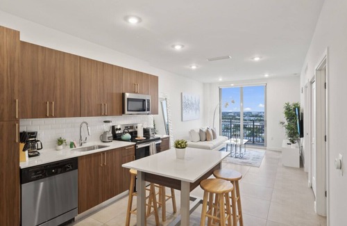 Overtown Apartment | Modern Unit in Downtown Miami with Free Parking & Pool