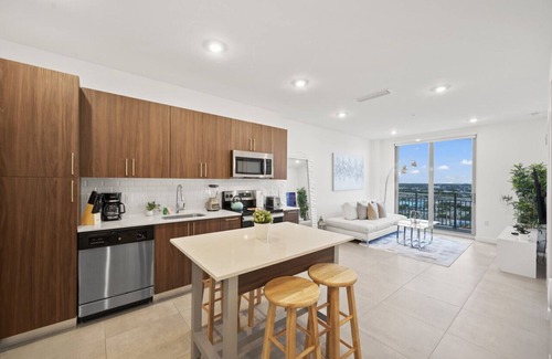 Overtown Apartment | Modern Unit in Downtown Miami with Free Parking & Pool