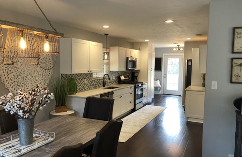 Fredericksburg House | Charming Cottage Retreat in Fredericksburg with Great Amenities