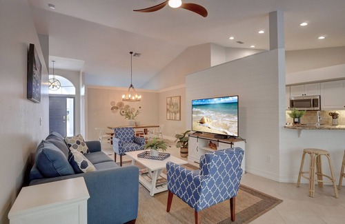 Naples House | Inviting Retreat with Private Pool near Downtown & Beaches