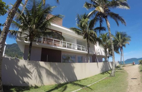 Maranduba House | Upscale Oceanfront House with Gourmet Sea View & Spa