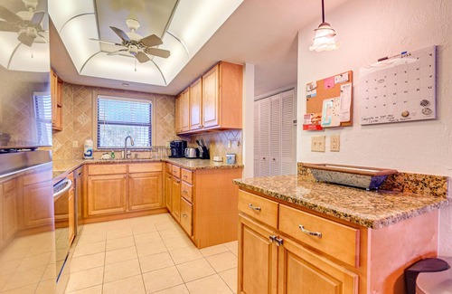 Ocean View Halifax Estates Condo | Beachfront Condo with Pool and Ocean View - Guest Rated 10/10