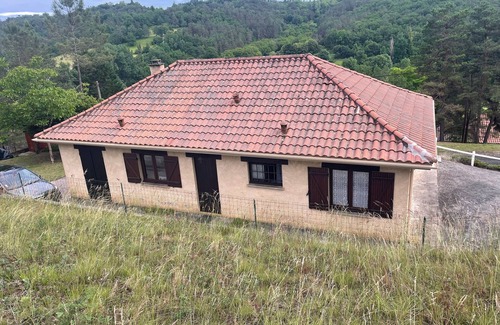 Auriac-du-Perigord House | Outstanding Vacation Home 7 km from Montignac