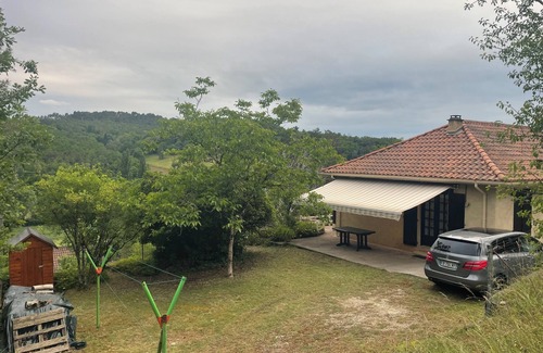 Auriac-du-Perigord House | Outstanding Vacation Home 7 km from Montignac