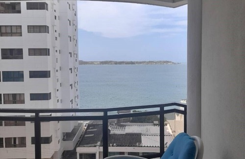 El Laguito Apartment | Scenic Ocean View Apartment in Cartagena Laguito