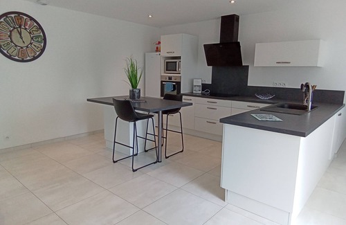 Pluherlin House | Beautiful vacation home 2km from ROCHEFORT EN TERRE