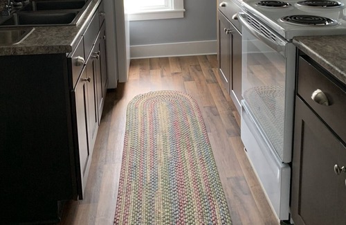 Milbridge Apartment | Charming Victorian Apartment with Breakfast & Central Location