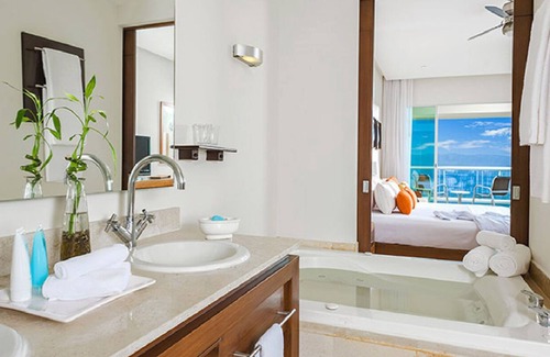 Bajio Resort | Inviting Grand Mayan One Bedroom Suite at Vidanta Nuevo Vallarta