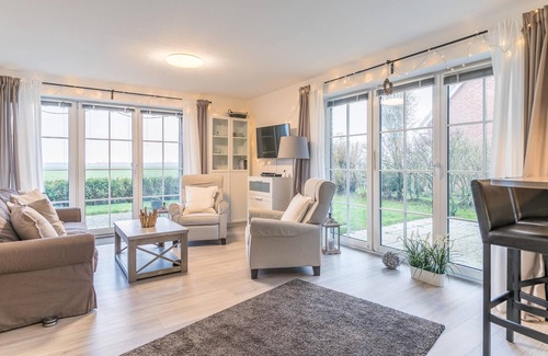 Westerdeichstrich Apartment | Peaceful Retreat with Ocean View for Nature Enthusiasts