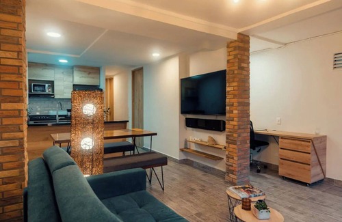 El Tesoro Apartment | Inviting Scenery and Ideal Location for Your Stay