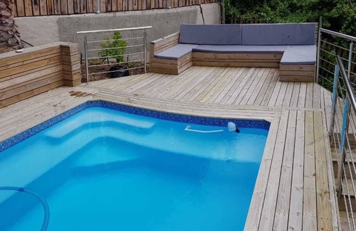 Plettenberg Bay House | Scenic Bay Views with Private Pool and Spa Amenities