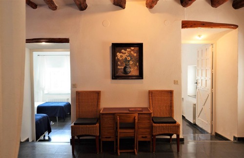 Carataunas Cottage | Relaxing Retreat with Pool and Ocean Views for 6 Guests