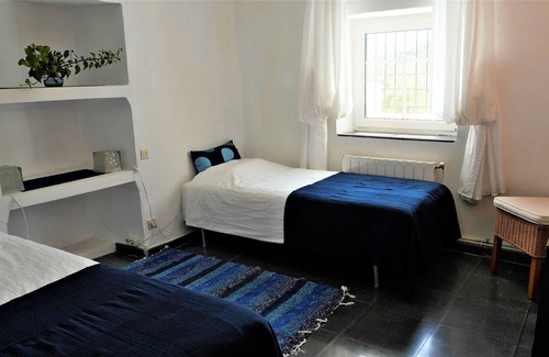 Carataunas Cottage | Relaxing Retreat with Pool and Ocean Views for 6 Guests