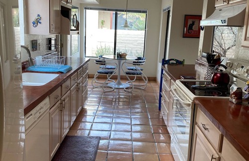 Sunrise Presidio Townhomes House | Scenic Ridgetop Townhouse with Pool and Hot Tub Access