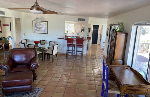 Sunrise Presidio Townhomes House | Scenic Ridgetop Townhouse with Pool and Hot Tub Access