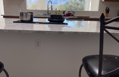 Catalina House | Scenic Retreat with Kitchen and Kid-Friendly Amenities
