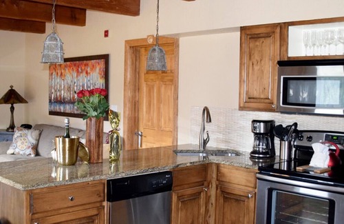 Breckenridge Apartment | Breathtaking Views of Mt Quandary from Your Private Balcony