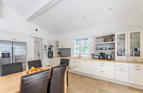 Saint-Jean-de-Luz Villa | Seaside Villa with Private Pool and Garden Awaits You