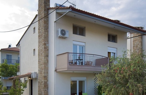 Kalyves Polygyrou Villa | Beachside Villa with Breakfast & Family-Friendly Amenities