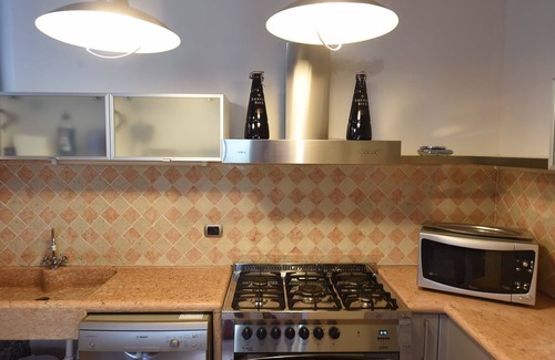 Frader Villa | Beautiful villa with stunning lake view