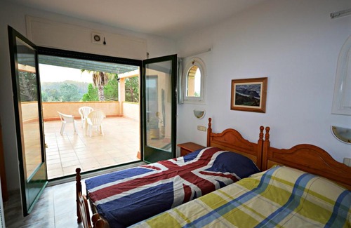 Sant Pere Pescador House | Elegant Villa with Pool and Pet-Friendly Amenities