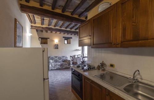Pieve di Chio House | Inviting Villa with Private Pool, Pet-Friendly Amenities