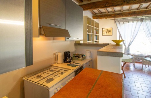 Pieve al Bagnoro House | Cozy Villa for 2 with Pool, Spa, and Relaxing Patio