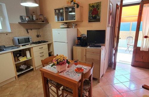 Capannori House | Cozy Villa for Two with Private Pool & Pet-Friendly Perks