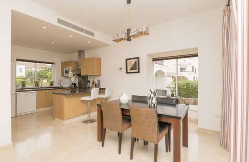 Arcos de la Frontera House | Beautiful villa for 4 guests with A/C, pool, WIFI, TV and terrace