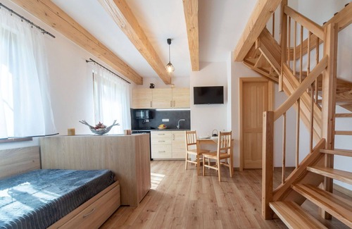 Straz nad Nezarkou House | Cozy Villa for 5 with WiFi, Terrace, and Pet-Friendly Stays