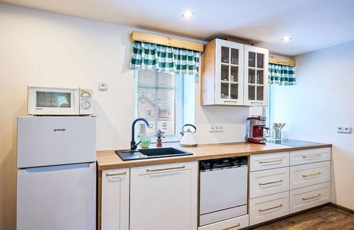 Bedrichov Villa | Beautiful villa for 8 guests with WIFI, TV, terrace and parking
