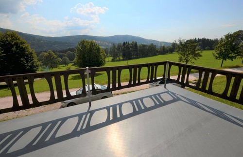 Vitkovice House | Inviting Villa for 6 with Balcony, WIFI and Pet Friendly