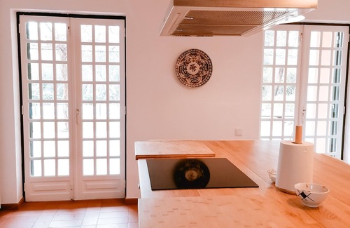 Vila Nogueira de Azeitao Cottage | Elegant Villa in Azeitão with Pool, Spa & Pet-Friendly Options