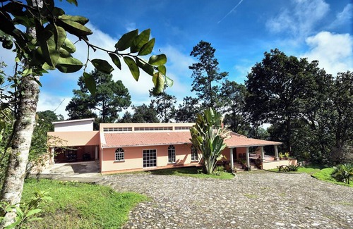 Tegucigalpa Villa | Beautiful Villa in the middle of the Forrest