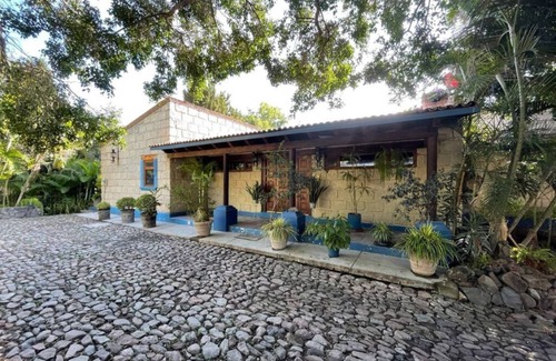 El Pueblito House | Beautiful Villa inside the Balvanera Golf Club!