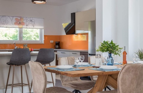 Pinezici Villa | Tranquil Villa Lena with Pool, Perfect for Nature Lovers