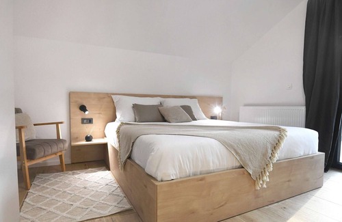 Municipality of Gracac Villa | Beautiful Villa Mona