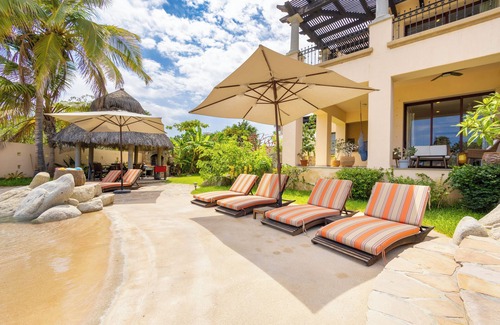 Los Cabos Villa | Exclusive Villa with Private Beach & Exceptional Service