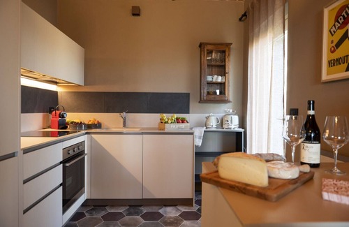 Montaldo Roero Villa | Enchanting Villa Relais Casa Clara with Pool & Spa in Piemonte