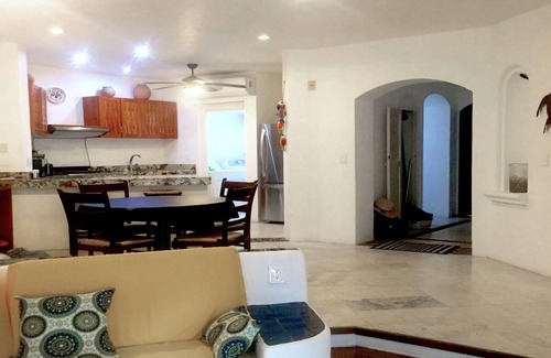 Ixtapa Villa | Beachfront Villa with Pool and Spa at Tesoro Ixtapa