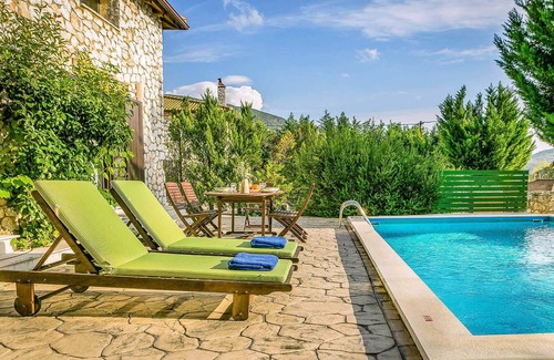 Marantochori Villa | Serene Villa with Private Pool and Ocean Views Await