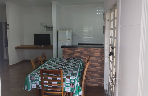 Sao Pedro Cottage | Idyllic Villa with Pool and Ocean Views in São Pedro-SP