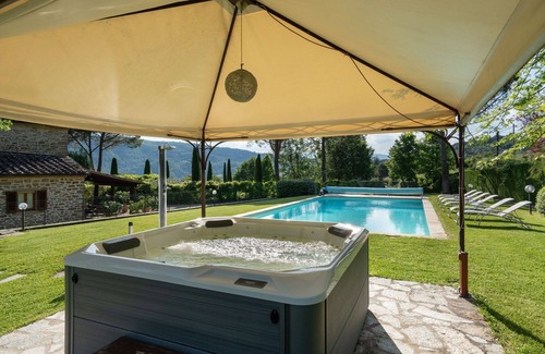 Subbiano Villa | Inviting Villa with Private Pool and Scenic Views near Arezzo