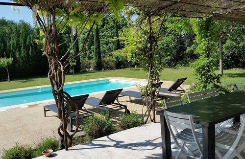 Sablet House | Inviting Villa with Pool & Garden near Vaison-LaR