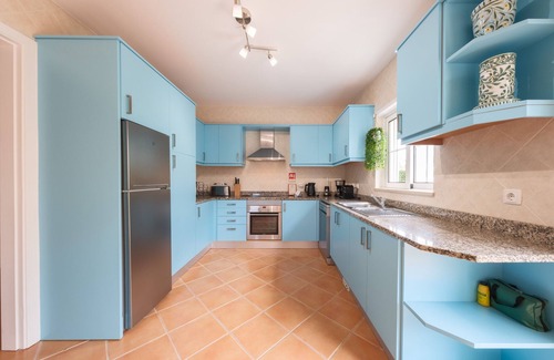 Atalaia Villa | Beautiful villa with private pool [130]