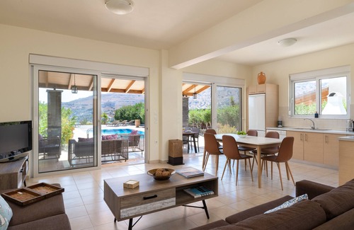 Vlicha Villa | Tranquil Villa with Unlimited Sea Views near Lindos
