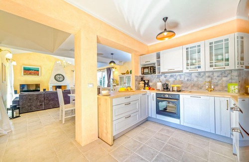 Momjan House | Exceptional Villa with Pool, Ocean View & High Guest Rating