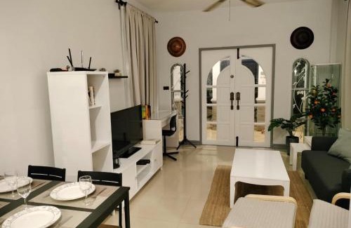 Cha-am Villa | Inviting Villa with Private Pool in Cha-Am for Relaxation
