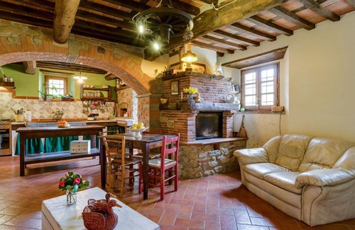 Pontito Villa | Beautiful Villa with Private Pool & Panoramic Views