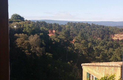 Roussillon House | Idyllic Village House in Roussillon with Private Pool & Views
